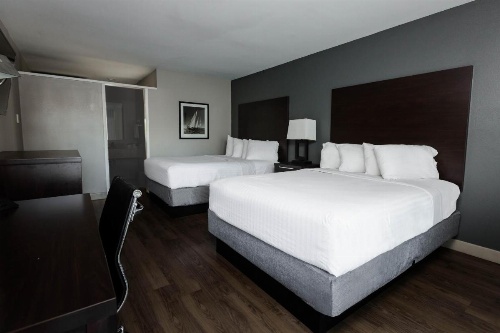 Vagabond Inn Oxnard image 16